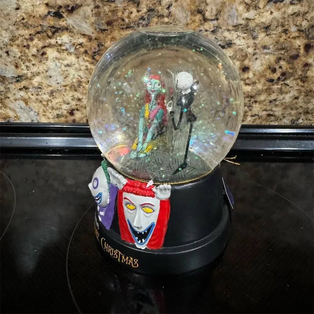 Disney Nightmare Before Christmas BlackCelebrating Our LoveBlack Snow‎ Globe